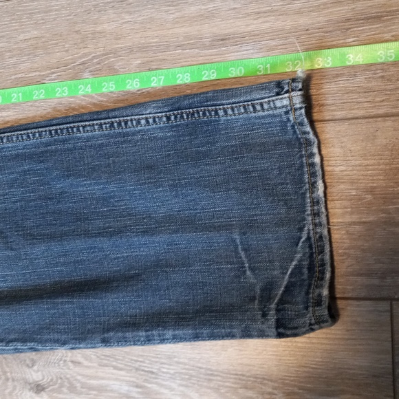 AMERICAN EAGLE RELAXED, DISTRESSED BOTTOM, BLUE JEANS ๐ - Picture 8 of 16